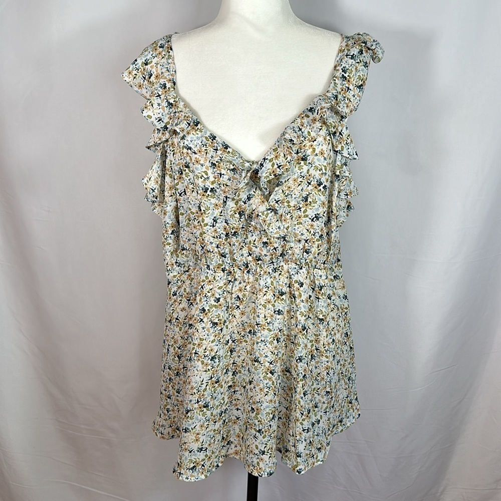 Torrid Peplum Georgette Ruffle Surplice White & Blue Floral Tank Top